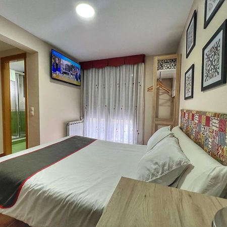 Hostal La Colmena Vicolozano Экстерьер фото
