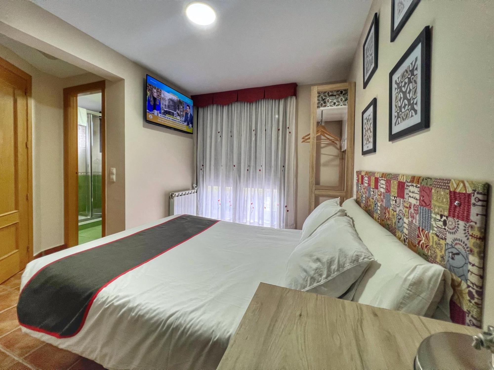 Hostal La Colmena Vicolozano Экстерьер фото