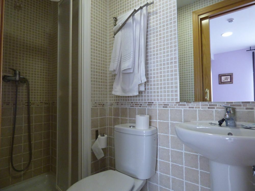 Hostal La Colmena Vicolozano Экстерьер фото